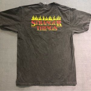 Netflix stranger things sz medium flames logo